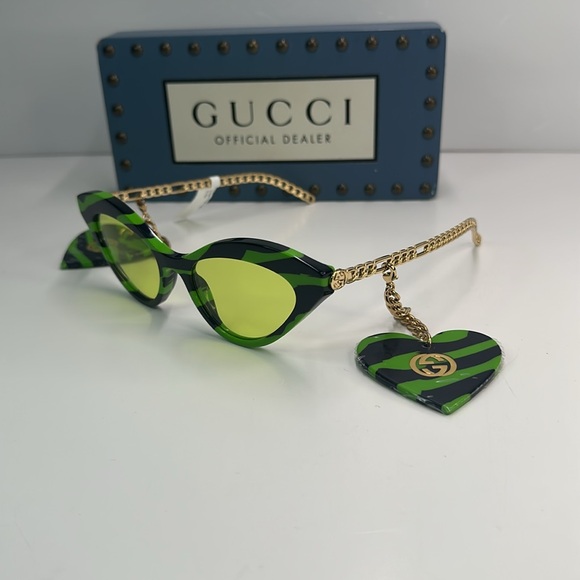 Gucci GG0978s 006 Cat Eye-Acetate Frame Sunglasses
Multi Womens - Picture 4 of 13